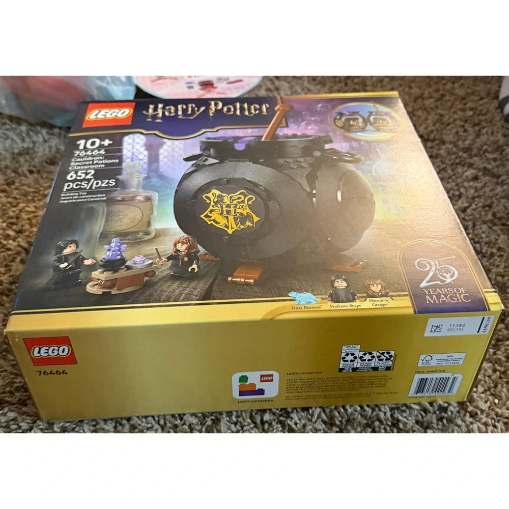 Lego-Harry Potter-Cauldron: Secret Potions Classroom Building Set (NWT) 76464